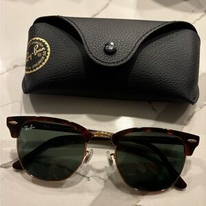 Ray Ban Sunglasses - Clubmaster Classic
